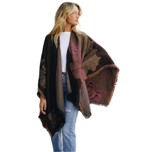 Glam Girl Fashion Accessories - NWT Floral Medallion Paisley Blanket Scarf / Ruana / Wrap with Fringe